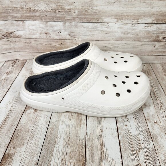 CROCS White Faux Fur Lined Unisex Women's 9 Men's 7 Dual Comfort Shoes Clogs - Picture 1 of 9